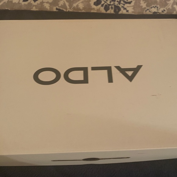 Aldo Brown Cap Toe Shoe Boots. Just beautiful and very stylish Size 9! Like New! - Picture 5 of 5